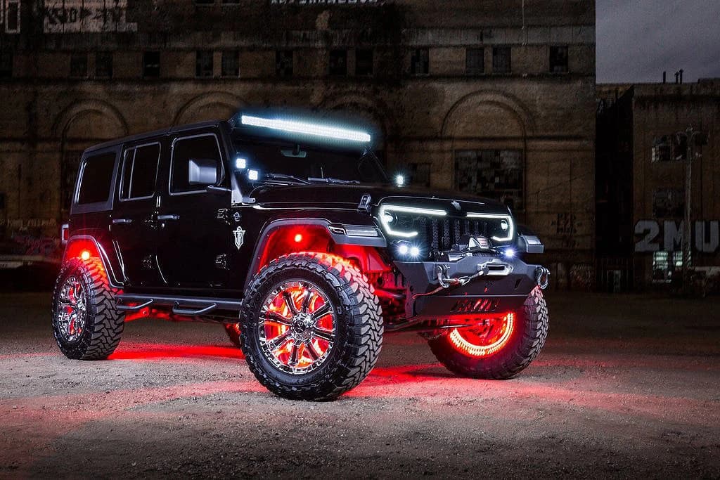 Jeep with wheel well and wheel glow lighting